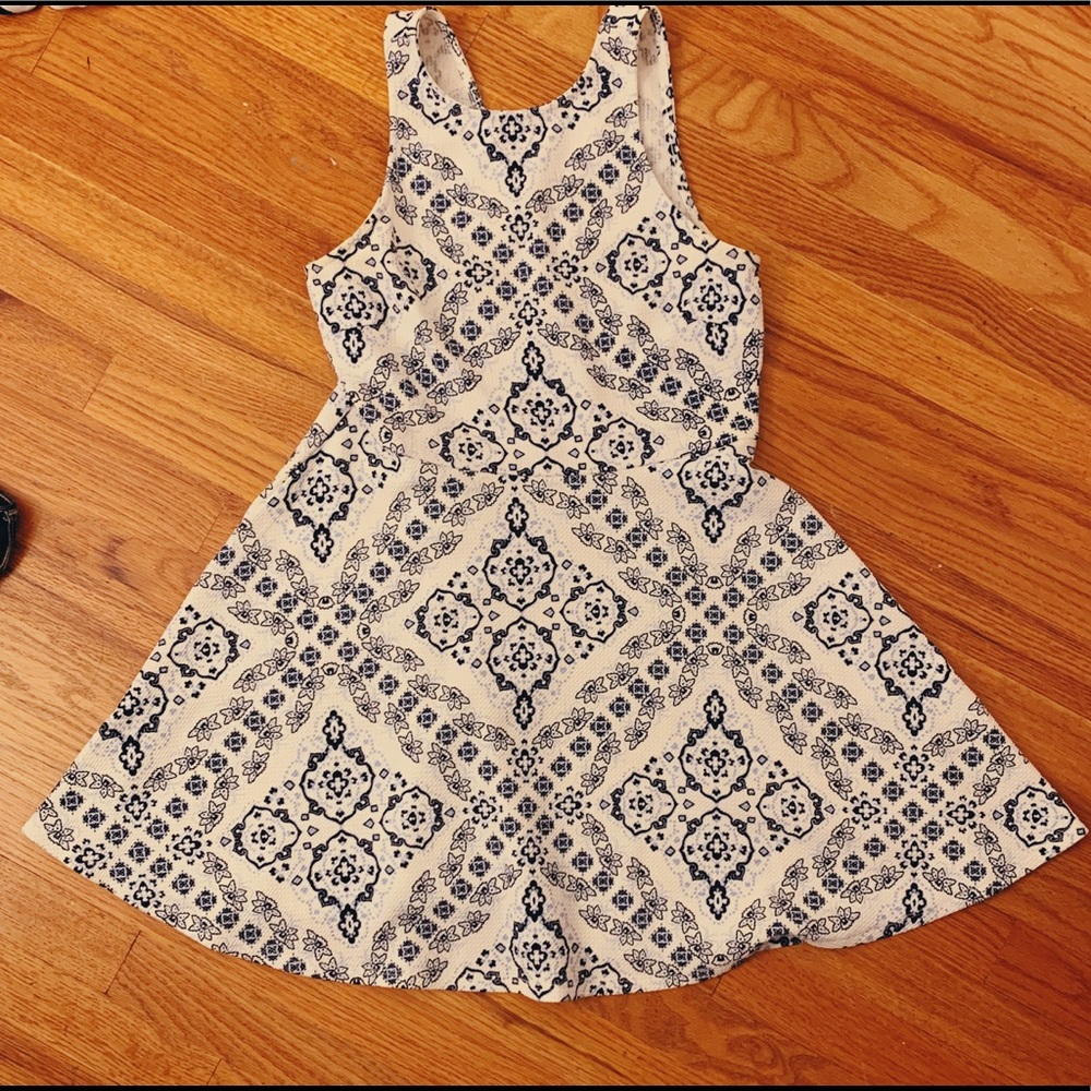 Size Small / Medium Skater Dress White and Blue